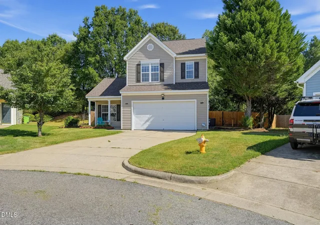 Photo 3 of Sale Pending at 1744 Blazing Star Ln, Raleigh, NC 27610 | MLS# 10192132 | Listing updated on 2026-10-05