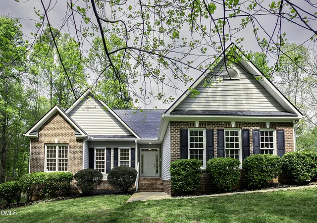 Photo 2 of Single family home for sale at 2804 Gaya Ct, Hillsborough, NC 27278 | MLS# 10191642 | Listing updated on 2026-09-20