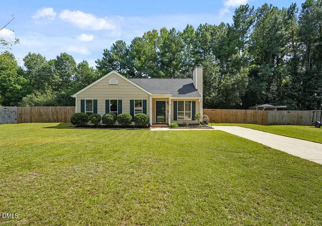 Photo 2 of Single family home for sale at 208 Bateau Rd, Holly Springs, NC 27540 | MLS# 10191649 | Listing updated on 2026-10-07