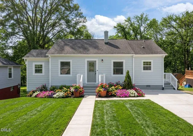 Photo 3 of Single family home for sale at 408 W Gilbreath St, Graham, NC 27253 | MLS# 10191792 | Listing updated on 2026-09-18