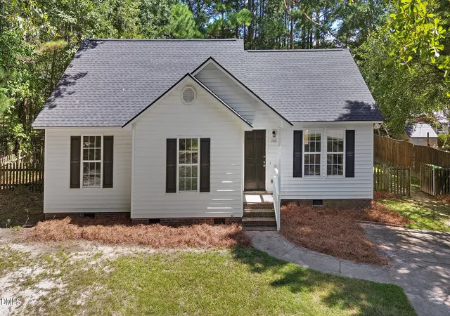 Photo 1 of Sale Pending at 100 Southland Dr, Zebulon, NC 27597 | MLS# 10191891 | Listing updated on 2026-09-29