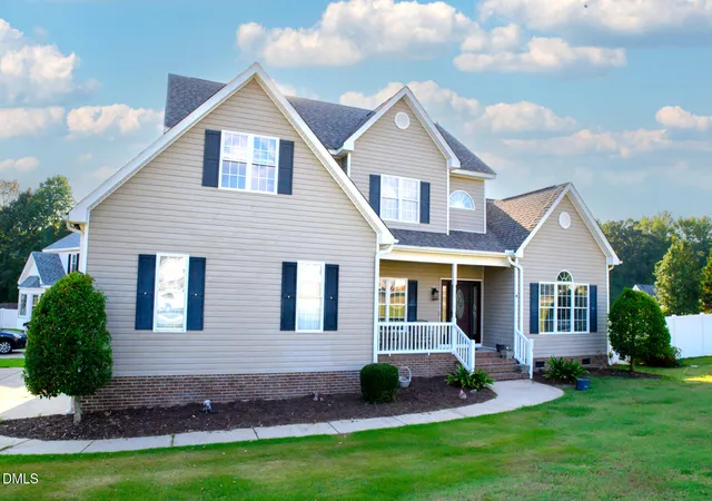 Photo 2 of Single family home for sale at 3607 Trotters Dr W, Wilson, NC 27893 | MLS# 10192050 | Listing updated on 2026-09-11