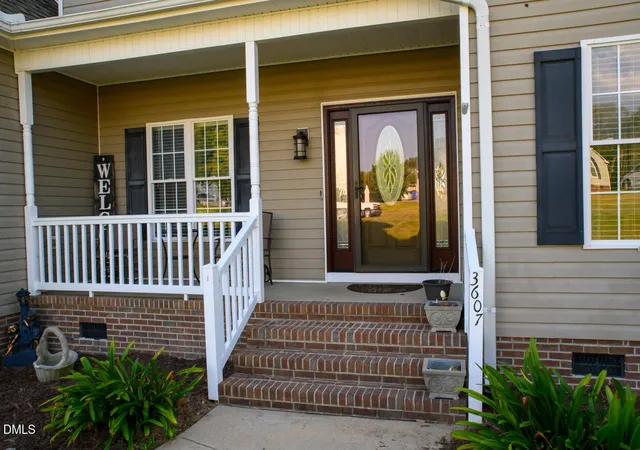 Photo 4 of Single family home for sale at 3607 Trotters Dr W, Wilson, NC 27893 | MLS# 10192050 | Listing updated on 2026-09-11