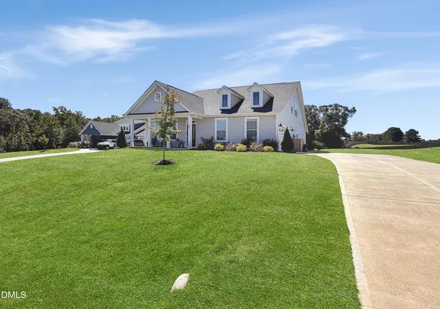 Photo 2 of Single family home for sale at 60 Claude Crk Dr, Smithfield, NC 27577 | MLS# 10191692 | Listing updated on 2026-09-10
