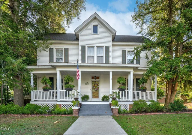 Photo 2 of Single family home for sale at 211 S Boddie St, Nashville, NC 27856 | MLS# 10191875 | Listing updated on 2026-10-05