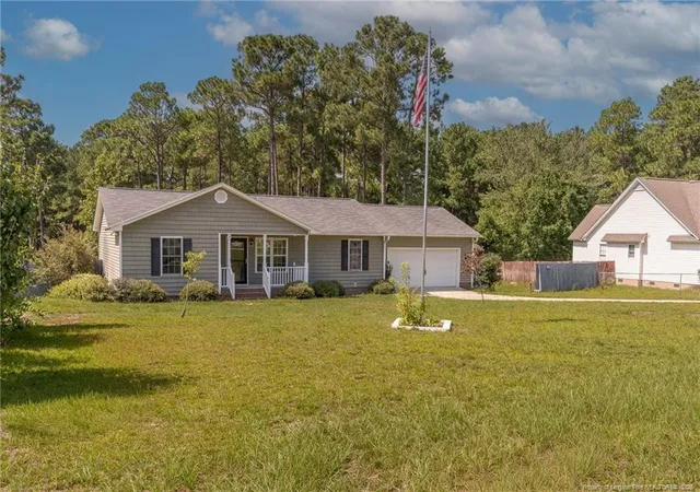 Photo 3 of Sale Pending at 141 Fox Run Ln, Autryville, NC 28318 | MLS# 769051 | Listing updated on 2026-09-22