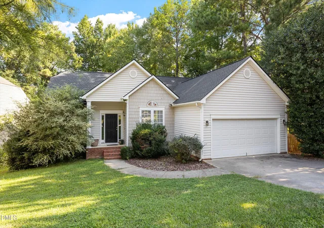 Photo 2 of Single family home for sale at 1004 Creek Hvn Dr, Holly Springs, NC 27540 | MLS# 10191803 | Listing updated on 2026-09-10
