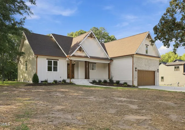 Photo 3 of Single family home for sale at 613 Pearces Rd, Zebulon, NC 27597 | MLS# 10192198 | Listing updated on 2026-10-04