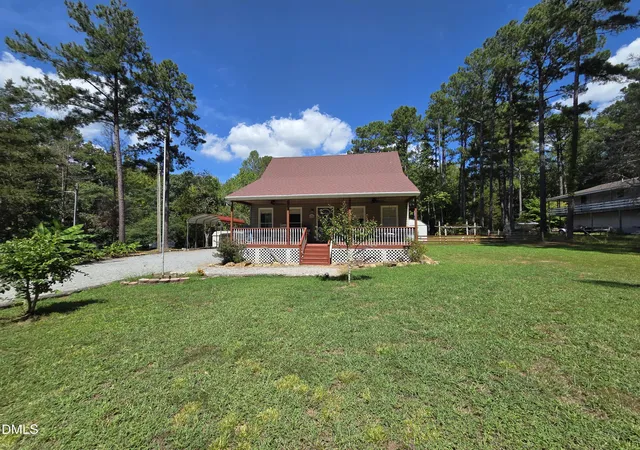 Photo 3 of Single family home for sale at 106 W Lizard Bay Dr, Henrico, NC 27842 | MLS# 10192652 | Listing updated on 2026-09-14