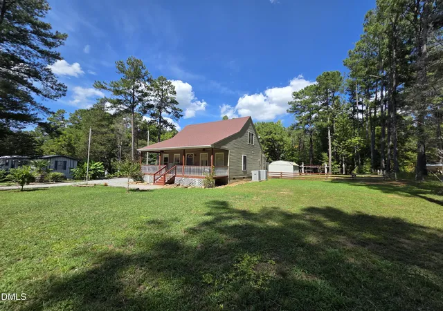 Photo 3 of Single family home for sale at 106 W Lizard Bay Dr, Henrico, NC 27842 | MLS# 10192652 | Listing updated on 2026-09-14