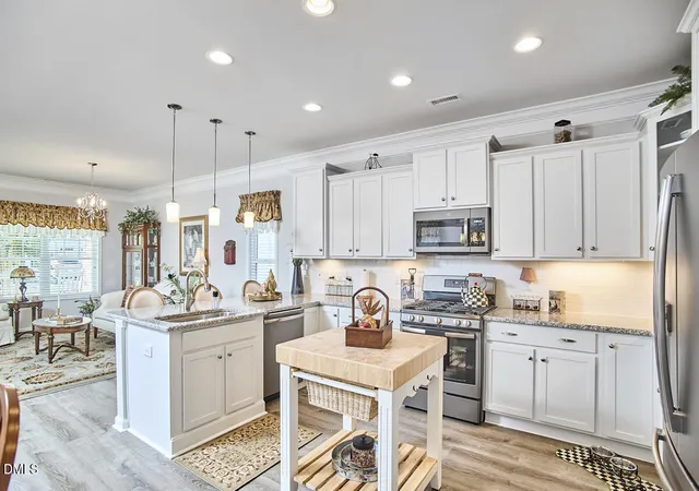 Photo 1 of Single family home for sale at 1237 Brown Velvet Ln, Apex, NC 27523 | MLS# 10192009 | Listing updated on 2026-09-17