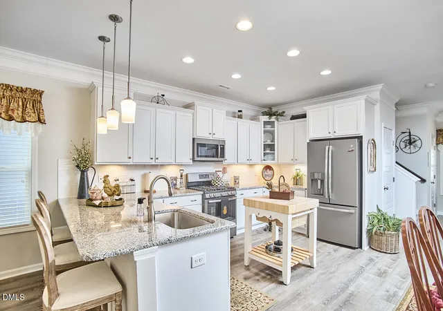 Photo 2 of Single family home for sale at 1237 Brown Velvet Ln, Apex, NC 27523 | MLS# 10192009 | Listing updated on 2026-09-17