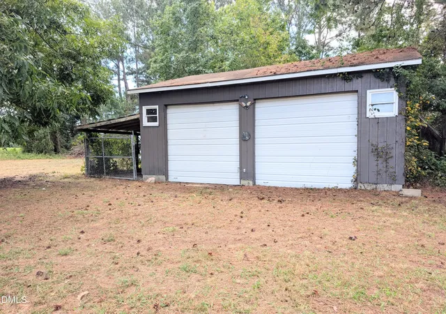 Photo 3 of Single family home for sale at 1066 Edwards Frk Rd, Scotland Neck, NC 27874 | MLS# 10191938 | Listing updated on 2026-09-30