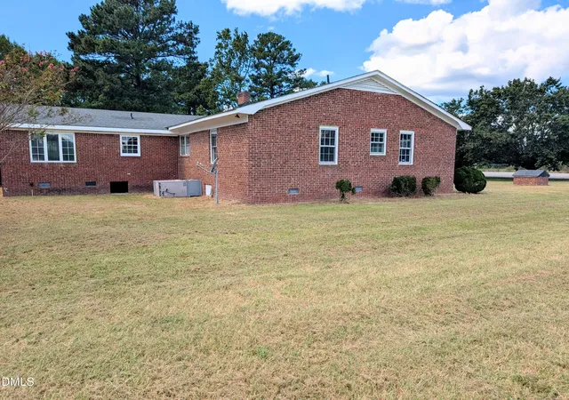 Photo 6 of Sale Pending at 1066 Edwards Frk Rd, Scotland Neck, NC 27874 | MLS# 10191938 | Listing updated on 2026-10-09