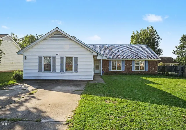 Photo 1 of Single family home for sale at 6531 Brookshire St, Fayetteville, NC 28314 | MLS# 10192178 | Listing updated on 2026-09-11