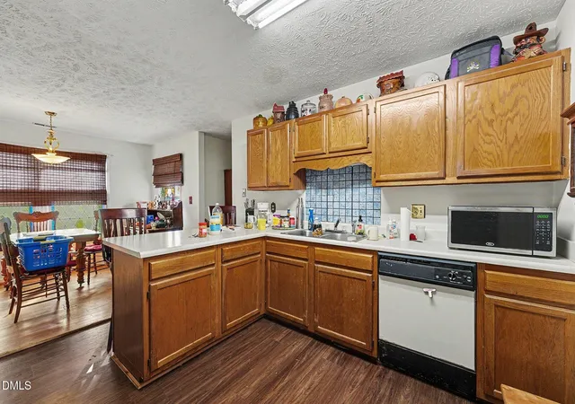 Photo 3 of Single family home for sale at 6531 Brookshire St, Fayetteville, NC 28314 | MLS# 10192178 | Listing updated on 2026-09-11