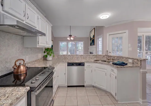 Photo 4 of Single family home for sale at 4003 Peachway Ct, Durham, NC 27705 | MLS# 10191862 | Listing updated on 2026-10-08
