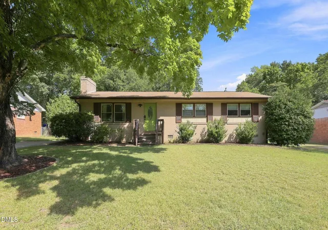 Photo 1 of Single family home for sale at 913 Greenwich St, Raleigh, NC 27610 | MLS# 10192055 | Listing updated on 2026-09-11