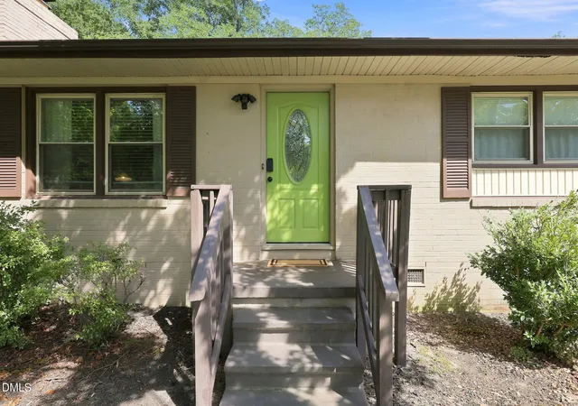 Photo 3 of Single family home for sale at 913 Greenwich St, Raleigh, NC 27610 | MLS# 10192055 | Listing updated on 2026-09-11