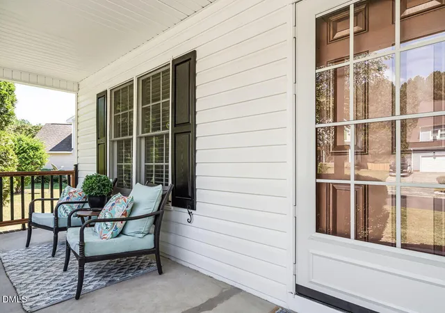 Photo 3 of Sale Pending at 517 Rodney Bay Xing, Wake Forest, NC 27587 | MLS# 10191931 | Listing updated on 2026-09-13