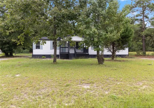 Photo 3 of Sale Pending at 137 Huckabee St, Raeford, NC 28376 | MLS# 769093 | Listing updated on 2026-09-21