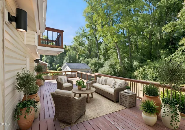 Photo 4 of Sale Pending at 2113 Port Royal Rd, Raleigh, NC 27609 | MLS# 10191980 | Listing updated on 2026-09-27