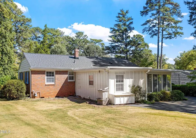 Photo 3 of Single family home for sale at 3413 Redbud Ln, Raleigh, NC 27607 | MLS# 10192090 | Listing updated on 2026-09-13