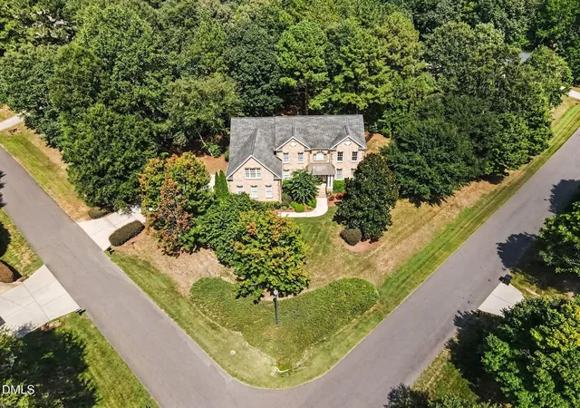Photo 4 of Single family home for sale at 3917 Devan Oaks Way, Raleigh, NC 27606 | MLS# 10192084 | Listing updated on 2026-09-14
