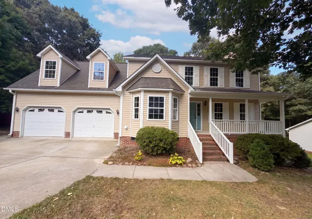 Photo 1 of Single family home for sale at 255 Rocky Point Ct, Fuquay Varina, NC 27526 | MLS# 10192017 | Listing updated on 2026-09-16