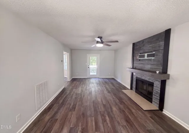 Photo 3 of Single family home for sale at 255 Rocky Point Ct, Fuquay Varina, NC 27526 | MLS# 10192017 | Listing updated on 2026-09-16