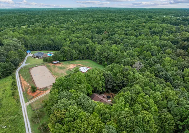Photo 2 of Single family home for sale at 160 Palomino Trl, Mount Holly, NC 28120 | MLS# 10192034 | Listing updated on 2026-09-12