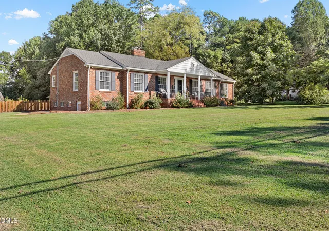 Photo 2 of Sale Pending at 3709 Liberty Rd, Greensboro, NC 27406 | MLS# 10192072 | Listing updated on 2026-09-19
