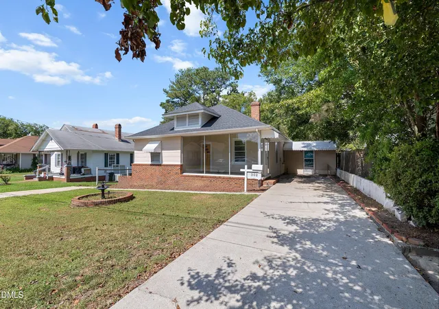 Photo 1 of Single family home for sale at 302 W East St, Erwin, NC 28339 | MLS# 10192415 | Listing updated on 2026-10-04