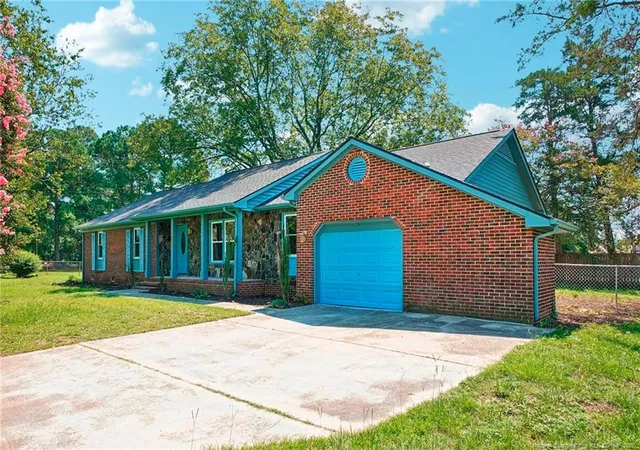 Photo 3 of Single family home for sale at 2246 Baywater Dr, Fayetteville, NC 28304 | MLS# 769188 | Listing updated on 2026-09-12