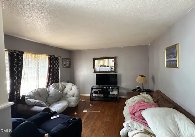 Photo 2 of Single family home for sale at 4117 Willow Oak Rd, Raleigh, NC 27604 | MLS# 10192115 | Listing updated on 2026-09-11