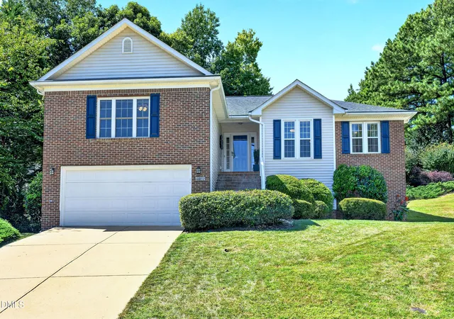 Photo 1 of Single family home for sale at 2312 Maplegreen Ln, Apex, NC 27502 | MLS# 10192292 | Listing updated on 2026-09-29