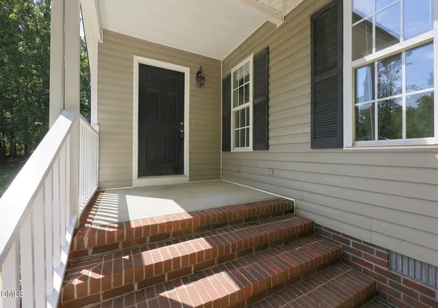 Photo 2 of Single family home for sale at 615 N 4th Street, Mebane, NC 27302 | MLS# 10192184 | Listing updated on 2026-10-05