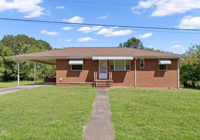 Photo 2 of Single family home for sale at 2307 Us 70 A E, Pine Level, NC 27568 | MLS# 10192155 | Listing updated on 2026-09-11