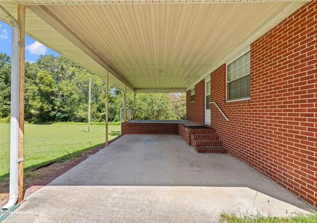Photo 3 of Single family home for sale at 2307 Us 70 A E, Pine Level, NC 27568 | MLS# 10192155 | Listing updated on 2026-09-11