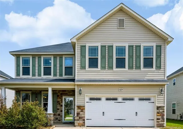 Photo 3 of Single family home for sale at 1629 Seattle Slew Ln, Hope Mills, NC 28348 | MLS# 769200 | Listing updated on 2026-09-11