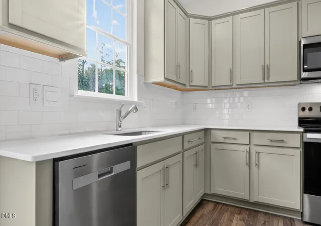 Photo 3 of Single family home for sale at 45 Babbling Brk Dr, Fuquay Varina, NC 27526 | MLS# 10192171 | Listing updated on 2026-10-06
