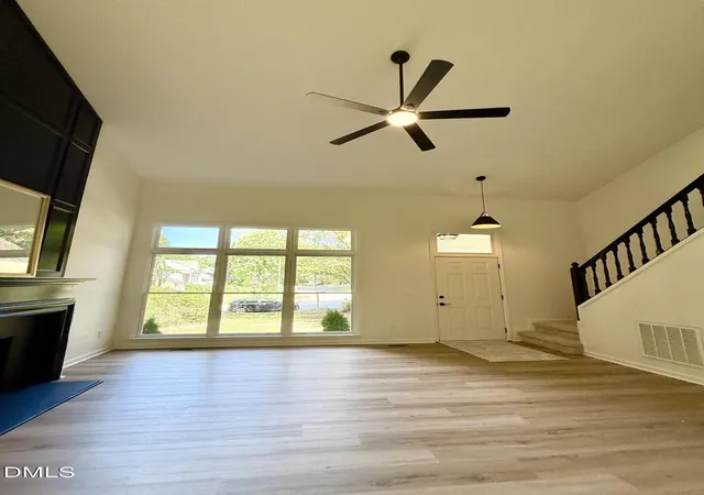 Photo 3 of Single family home for sale at 713 Beddingfield Dr, Knightdale, NC 27545 | MLS# 10192302 | Listing updated on 2026-09-12