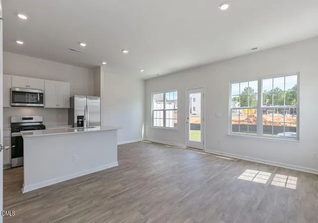 Photo 3 of Sale Pending at 154 Rusling Leaf Dr, Fuquay Varina, NC 27526 | MLS# 10192195 | Listing updated on 2026-10-01