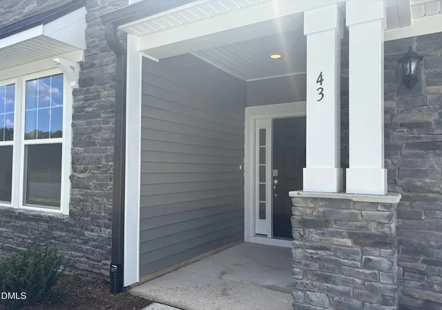 Photo 3 of Single family home for sale at 43 Hay Fld Dr, Lillington, NC 27546 | MLS# 10192205 | Listing updated on 2026-09-11