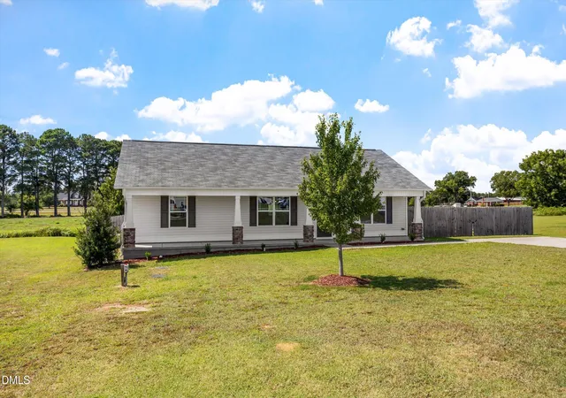 Photo 2 of Sale Pending at 140 Denning Farms Ln, Benson, NC 27504 | MLS# 10192329 | Listing updated on 2026-10-05