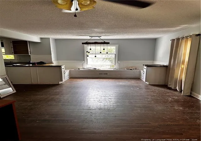 Photo 3 of Single family home for sale at 406 Dunmore Rd, Fayetteville, NC 28303 | MLS# 769215 | Listing updated on 2026-09-30