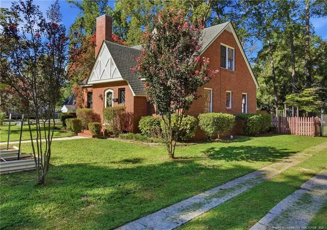 Photo 2 of Single family home for sale at 501 Pilot Ave, Fayetteville, NC 28303 | MLS# 768442 | Listing updated on 2026-10-06