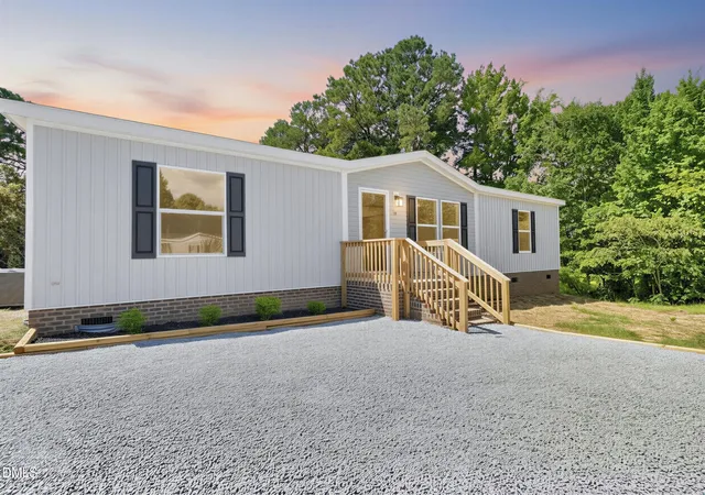 Photo 3 of Manufactured home for sale at 79 Maple St, Coats, NC 27521 | MLS# 10192367 | Listing updated on 2026-09-28