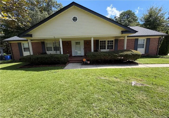 Photo 2 of Single family home for sale at 339 Colinwood Dr, Fayetteville, NC 28303 | MLS# 769166 | Listing updated on 2026-10-01