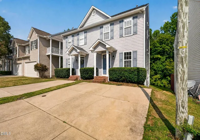 Photo 4 of Townhouse for sale at 2425 Bay Harbor Dr, Raleigh, NC 27604 | MLS# 10194323 | Listing updated on 2026-09-23